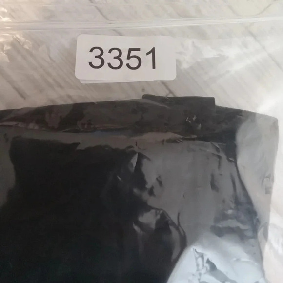 Izod Golf classic black shorts men's size 36 - Picture 7 of 7